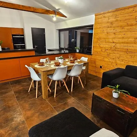 Maco Holiday House Liptov Tatil Evi *